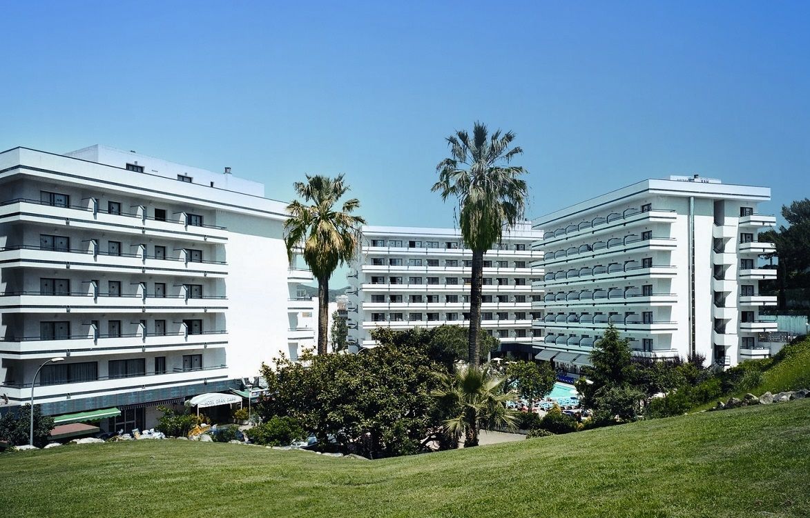 Hotel Gran Garbi & Aquasplash 료렛 드 마르 외부 사진